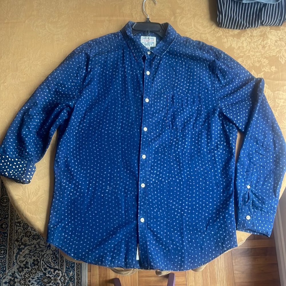 Lucky Brand me s dress shirt in size XL